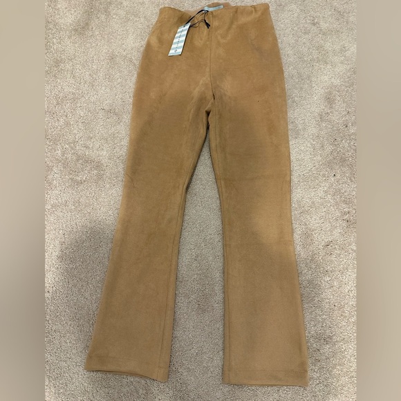 Tuckernuck Ashford Camel Faux Suede Crop Kick Flare Pants Womens Size Small NWT - Picture 1 of 5